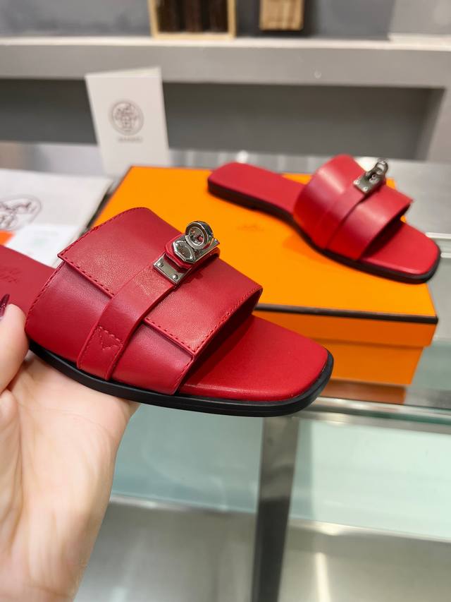 Hermès ，版型做工材料升级。 Hermes市场最高版本纯手工鞋 顶级产品爱马仕拖鞋 早春新款原版一样， 师傅级纯手工打造 ！高端定制，独家产品，行业最高版